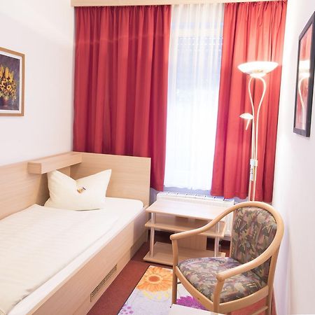 Hotel Giesing Munchen Bagian luar foto