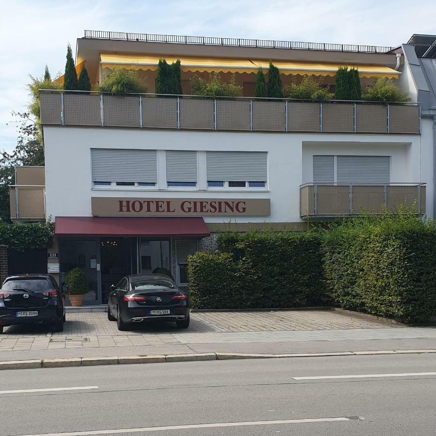 Hotel Giesing Munchen Bagian luar foto